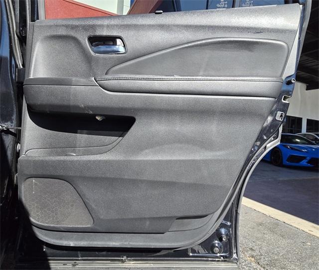 2020 Honda Pilot EX-L photo 15