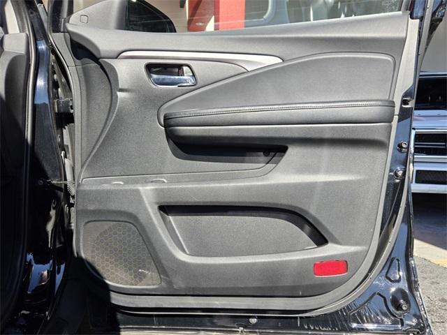 2020 Honda Pilot EX-L photo 18