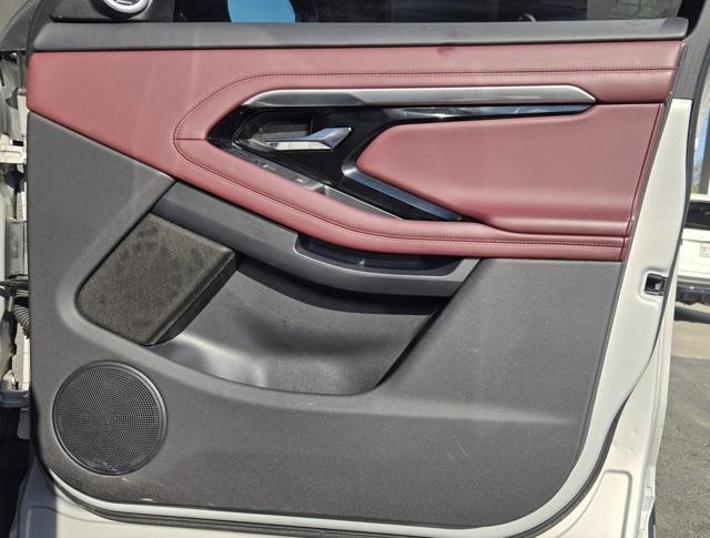 2021 Land Rover Range Rover Evoque SE photo 18