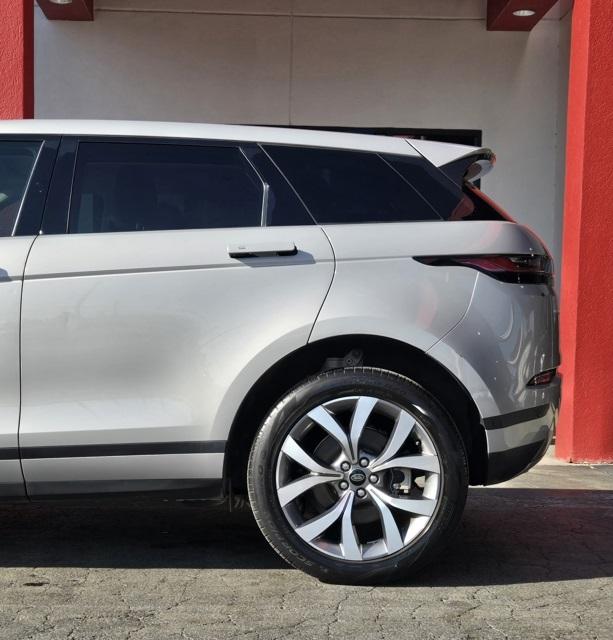 2021 Land Rover Range Rover Evoque SE photo 2