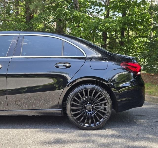 2019 Mercedes Benz A 220 photo 2