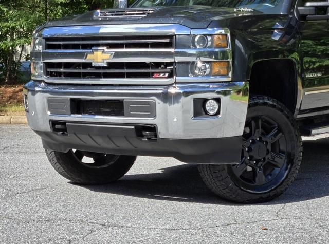 2018 Chevrolet Silverado 2500HD High Country LTZ photo 2