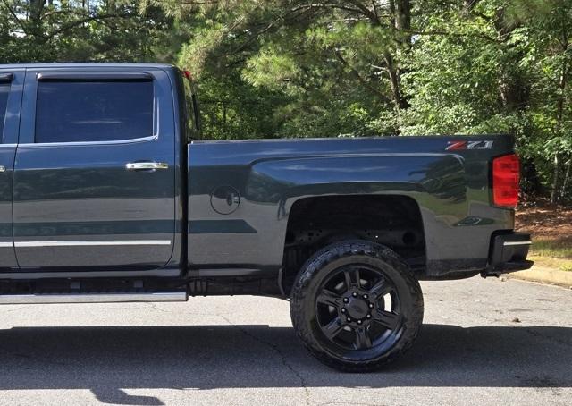 2018 Chevrolet Silverado 2500HD High Country LTZ photo 4
