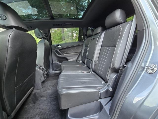 2022 Volkswagen Tiguan SE R-Line Black photo 12