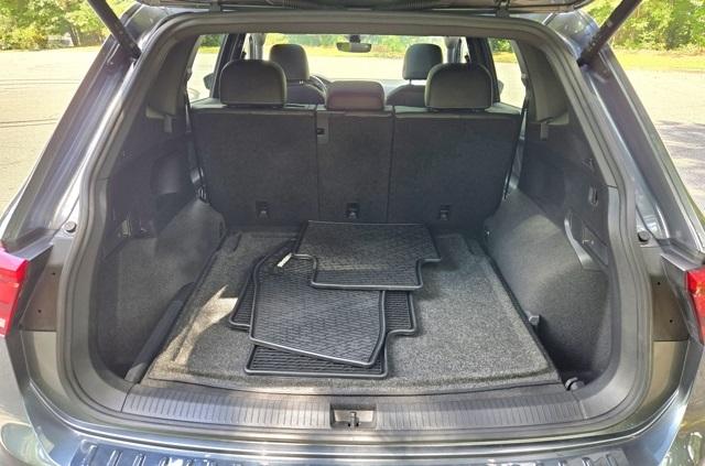 2022 Volkswagen Tiguan SE R-Line Black photo 18