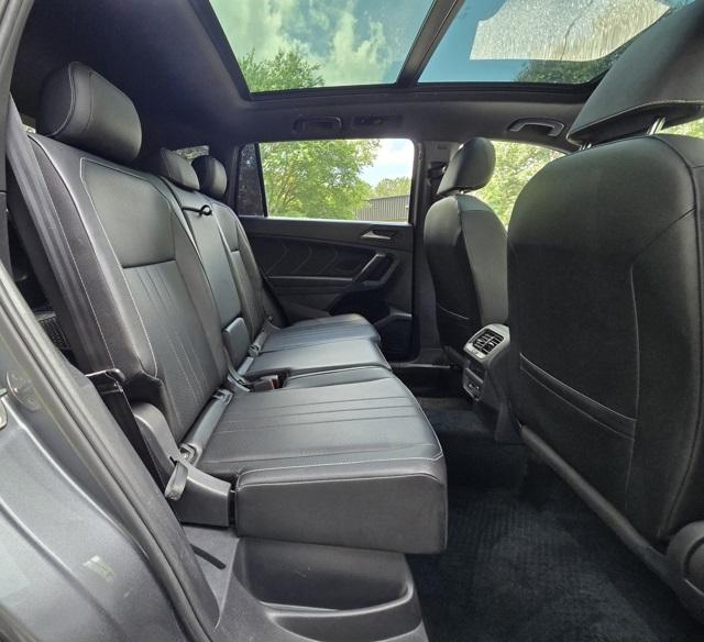 2022 Volkswagen Tiguan SE R-Line Black photo 21