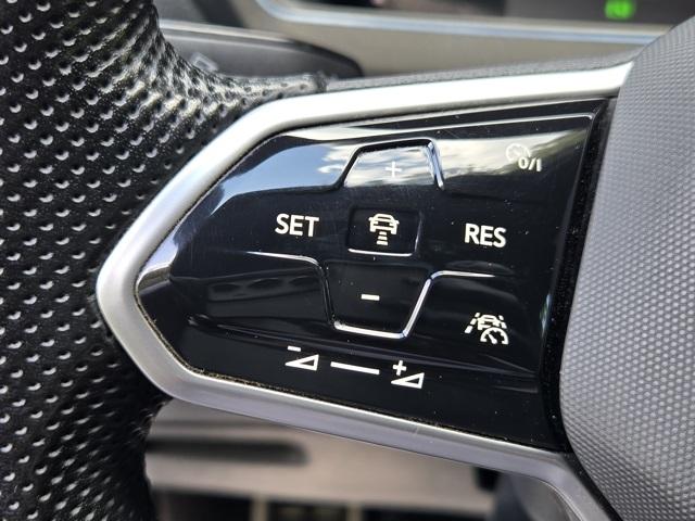 2022 Volkswagen Tiguan SE R-Line Black photo 25