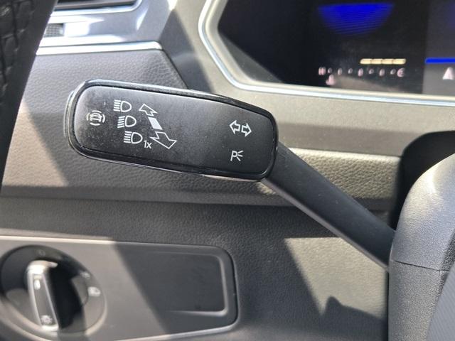 2022 Volkswagen Tiguan SE R-Line Black photo 28