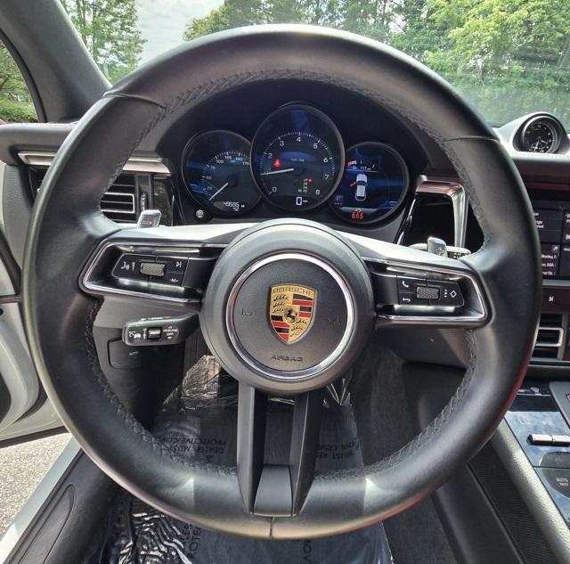 2022 Porsche Macan Base photo 19