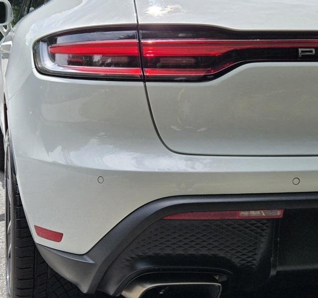 2022 Porsche Macan Base photo 5