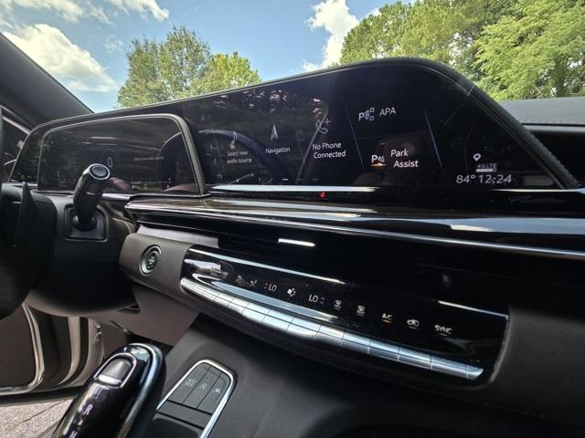 2022 Cadillac Escalade Premium Luxury photo 34