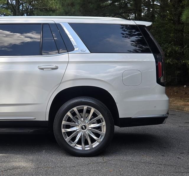 2022 Cadillac Escalade Premium Luxury photo 5