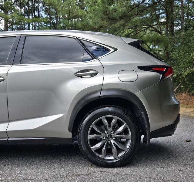 2021 Lexus NX 300 F SPORT photo 3