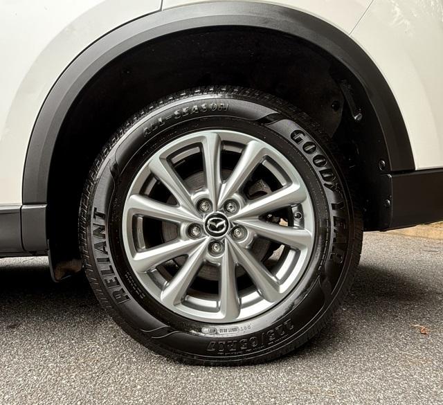 2022 Mazda CX-5 2.5 S Preferred photo 4