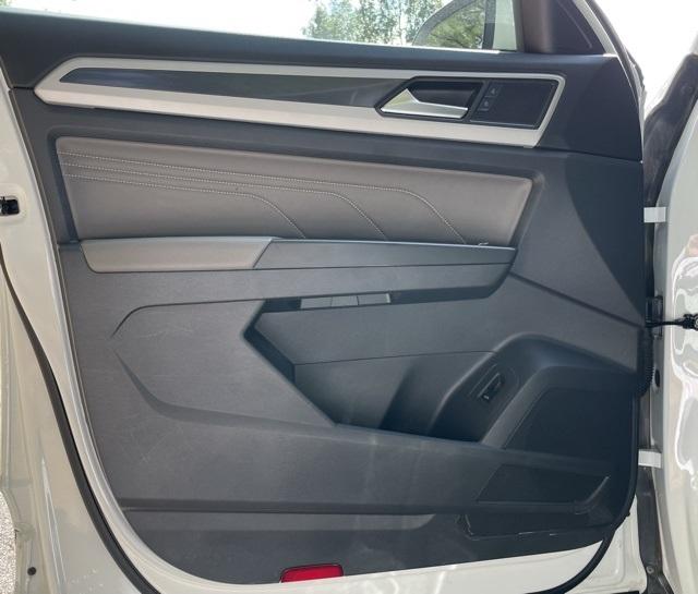 2022 Volkswagen Atlas V6 SEL R-Line photo 6