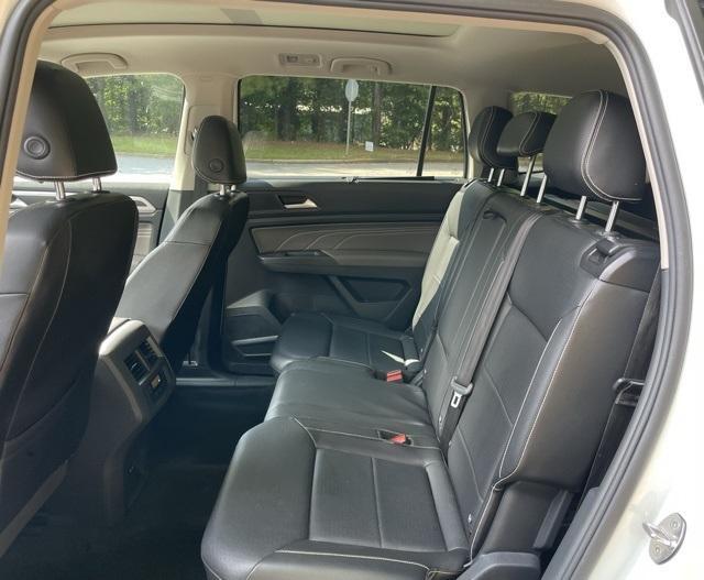 2022 Volkswagen Atlas V6 SEL R-Line photo 8