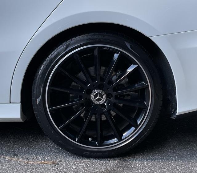 2020 Mercedes Benz A 220 photo 2