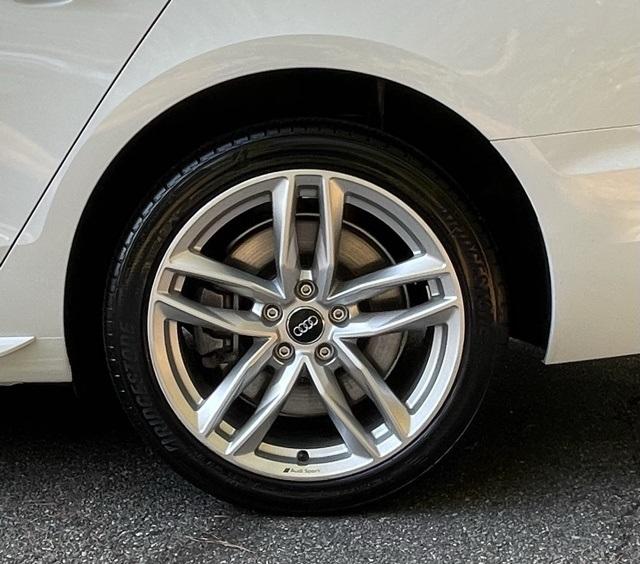 2020 Audi A4 45 Premium Plus photo 3