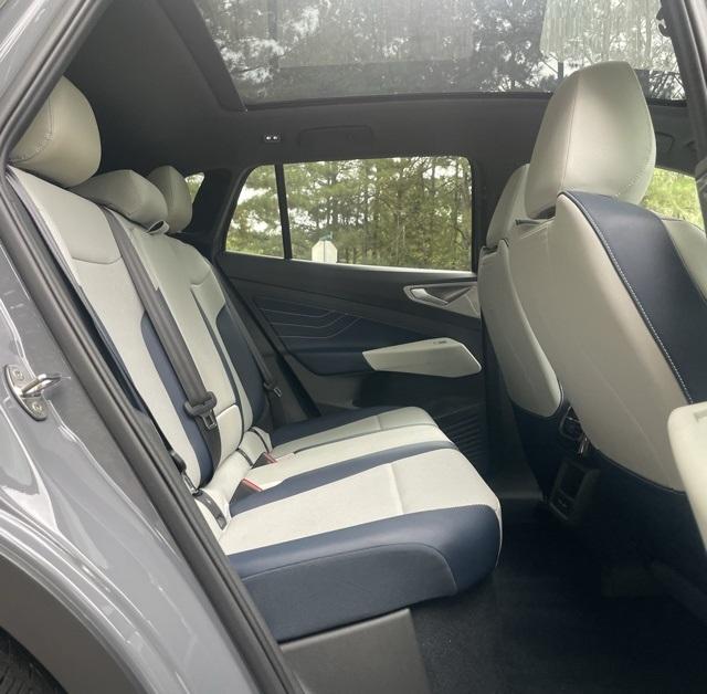 2023 Volkswagen ID.4 Pro S photo 8
