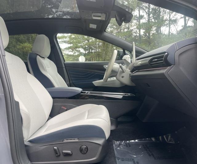 2023 Volkswagen ID.4 Pro S photo 9
