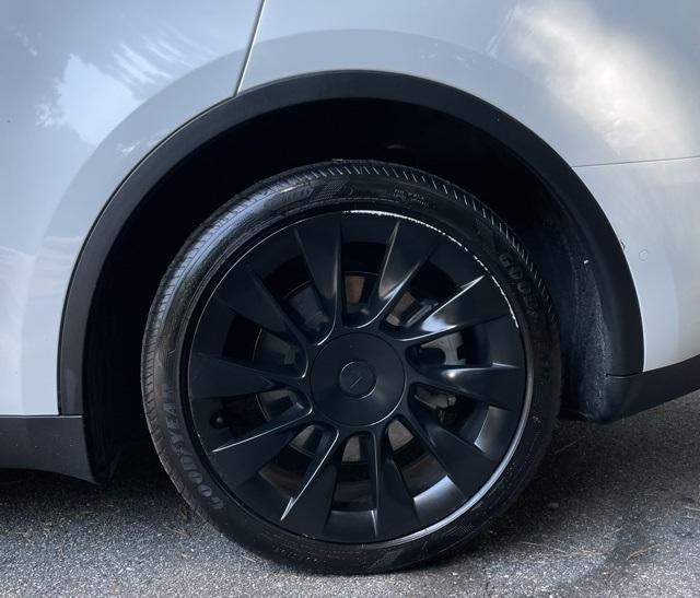 2021 Tesla Model Y Long Range photo 3