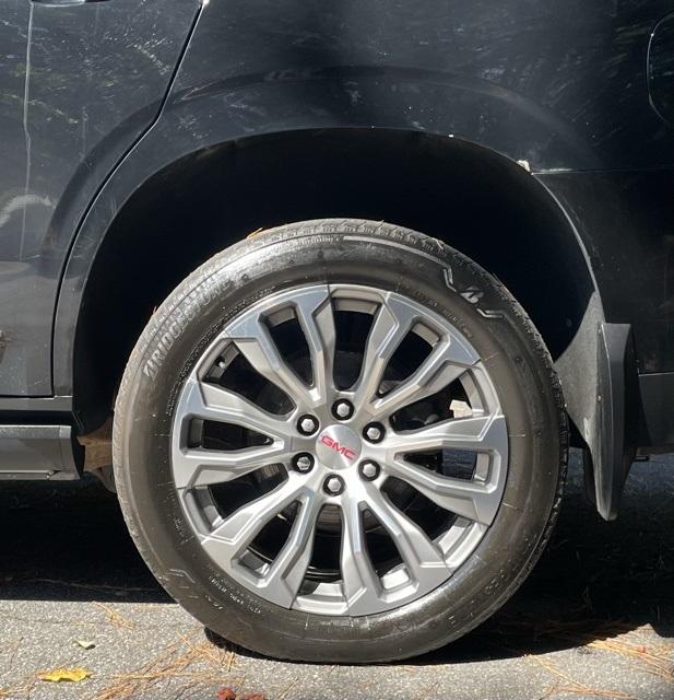 2021 Gmc Yukon Denali photo 2