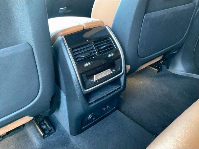2022 BMW X7 40i - Photo 12