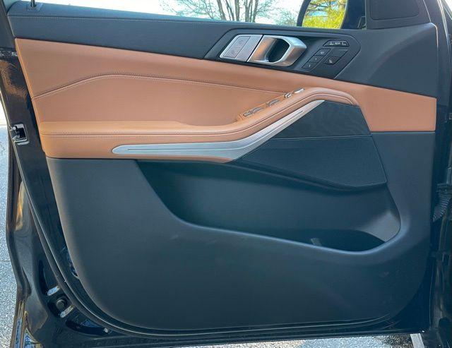 2022 BMW X7 40i - Photo 13