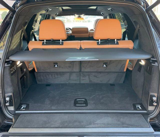2022 BMW X7 40i - Photo 17