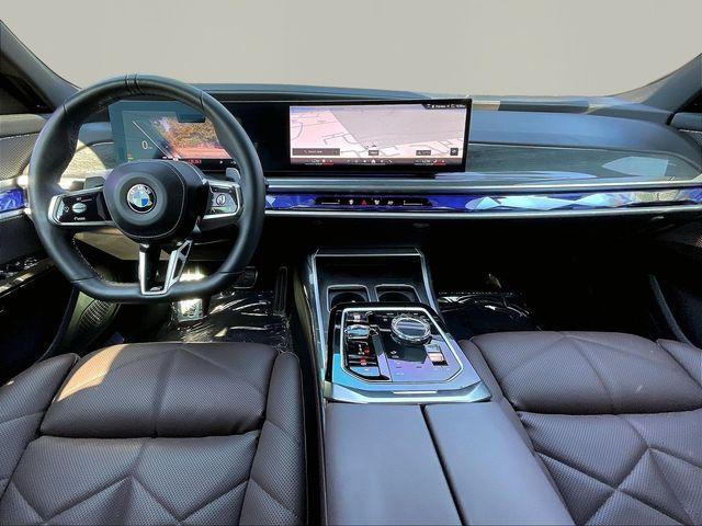 2023 BMW 7 Series 740i - Photo 9