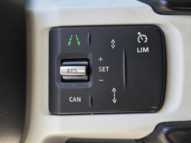 2020 Land Rover Defender 110 photo 27
